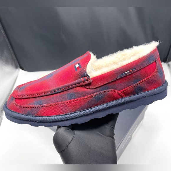 Tommy Hilfiger Slippers Mens Comfort Faux Fur Lined Mocassin Plaid Red Wicky New - Picture 11 of 11